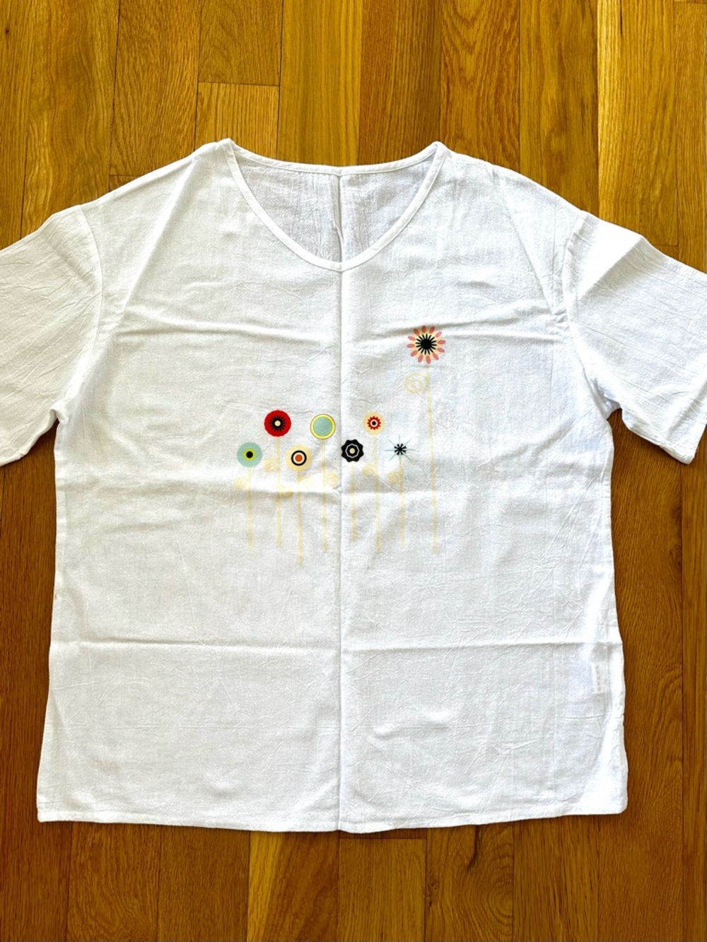 White Women’s Short-Sleeve Top with Colorful Flower Embroidery